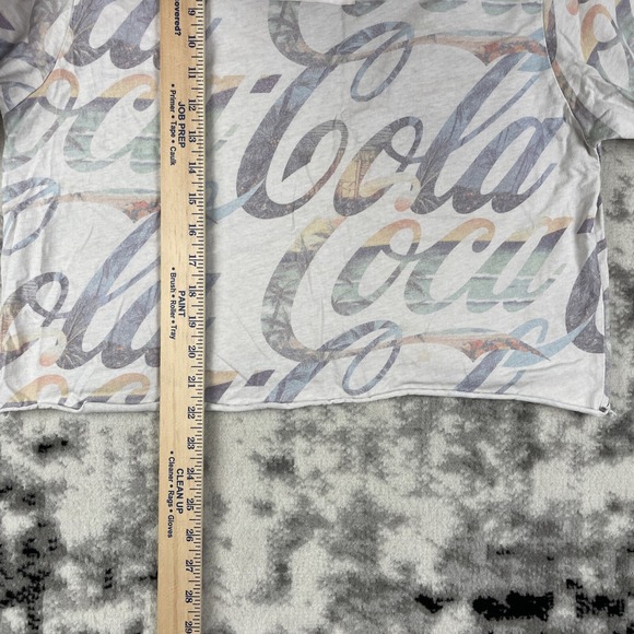 Kith Coca Cola Shirt Womens Size Medium CROPPED/CUT Casaul Comfort‎ - Picture 4 of 11